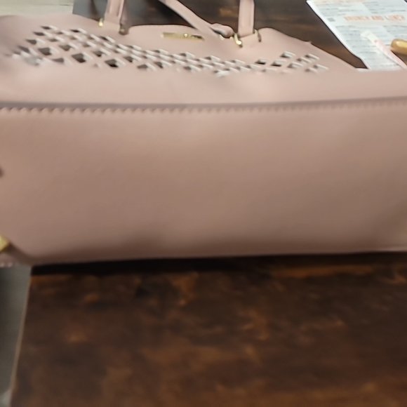 Trina Turk Pink/ Desert Rose Handbag Purse Pre-owned Very Clean - Picture 5 of 6